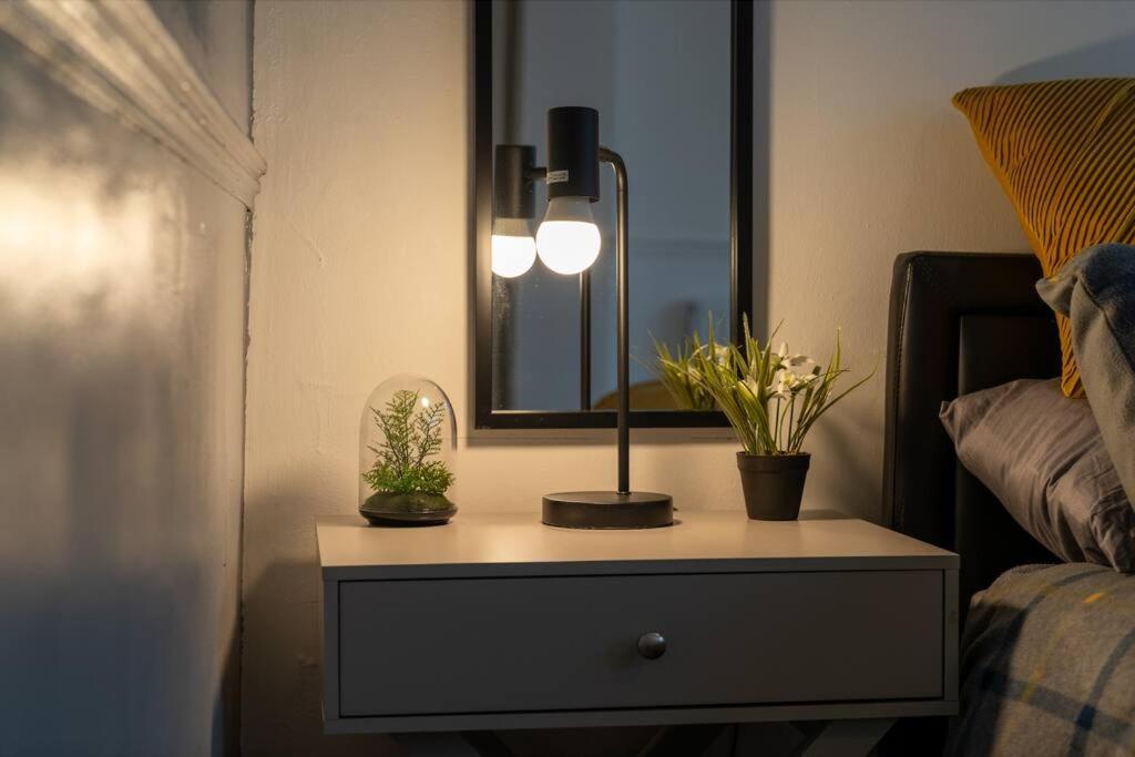 1 Bed - Wifi - Pet Friendly - Harrow Appartement Buitenkant foto
